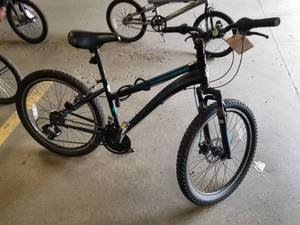 lot 772 image: Schwinn Boys 24 10-speed Trail Bike with 12 Black Frame