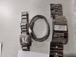 lot 454 image: Lot of (3) Womens Wrist Watches