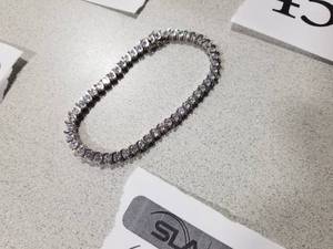 lot 456 image: Womens Diamond Bracelet 8