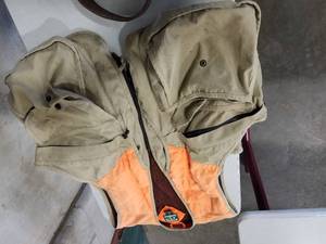 lot 333 image: Gander Mountain GS Guide Series Gun Vest Medium TanOrange