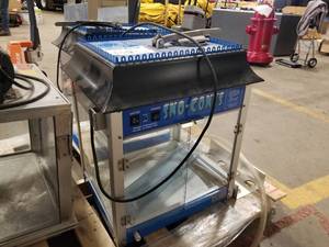 lot 340 image: Paragon International Snow Cone Machine SNO-CONE