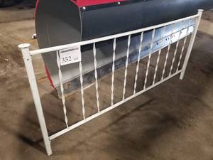 lot 352 image: Metal Fence Section White 75Lx35H