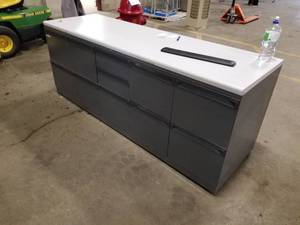 lot 343 image: Metal Office Cabinet 8-drawer 75Wx24Dx29H  with Keys
