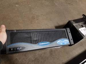 lot 403 image: Crown Amplifier CH1