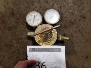 lot 436 image: Victor Pressure Gauge 4004000PSI SR400E