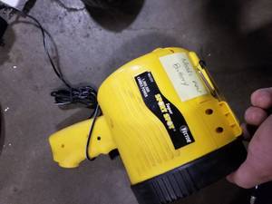 lot 399 image: Vector Super Sport Spot Flashlight 1M Candle Power VEC127Y