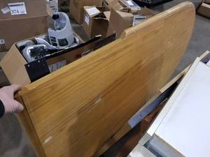 lot 411 image: Office Desktop with Drawer