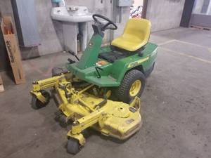 lot 4A image: John Deere Commercial 3-Wheel Rider Front-End Lawn Mower 48 Mulcher Compatible F525