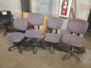 lot 360 image: Lot of (4) Rolling Office Chairs
