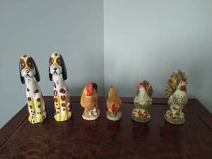 lot 153 image: Three Pairs Of Salt And Pepper Shakers