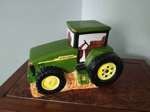 lot 158 image: Ceramic John Deere Cookie Jar By Gibson