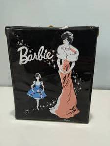 lot 280 image: Vintage Barbie Carrying Case