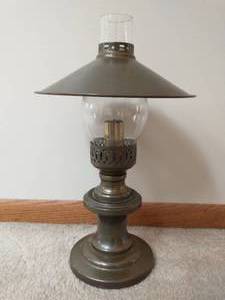 lot 117 image: Metal Hurricane Lamp