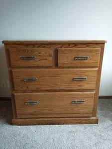 lot 201 image: Four Drawer Chest Dresser