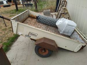 lot 403 image: Coleman Trailer with Contents