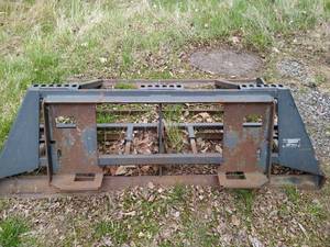 lot 418 image: Bobcat 72 Landplane