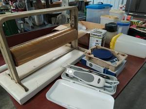 lot 92 image: Contents of Kitchen Cabinets