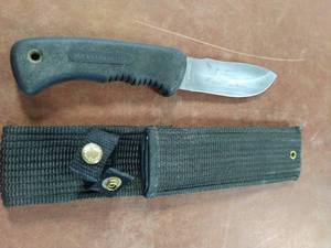 lot 99 image: Schrade Ducks Unlimited Knife with Case