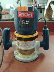 lot 337 image: Ryobi R161 Router