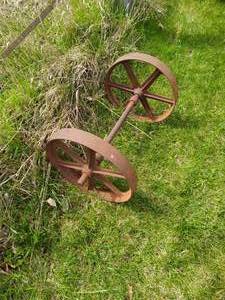 lot 457 image: Vintage Wagon Wheel With Axel