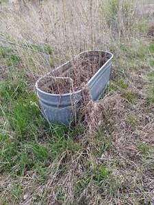 lot 462 image: Galvanized Tub