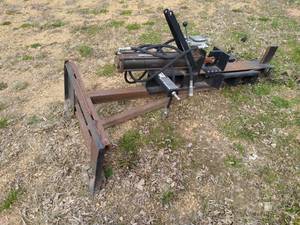 lot 465 image: Northern Star Hydraulic Log Splitter