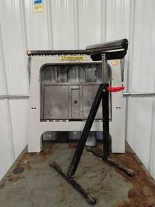 lot 356 image: Three Sawhorses And A Rolling Stand
