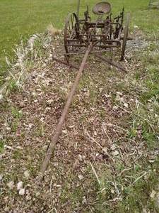 lot 376 image: Antique Cultivator Horse Drawn
