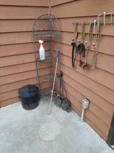 lot 379 image: Collection Of Outdoor Dcor With Corner Shelf