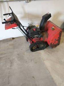 lot 18 image: MTD Yard Machines Snowblower