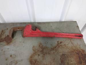 lot 75 image: Heavy Duty Pipe Wrench