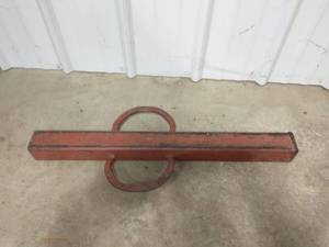 lot 304 image: 28 Post Driver