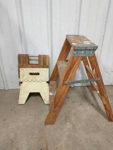 lot 307 image: Step Ladder and Folding Stools