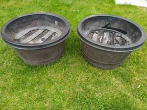 lot 670 image: Extra Large Flower Containers