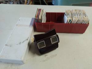 lot 676 image: Vintage View Master and Reels