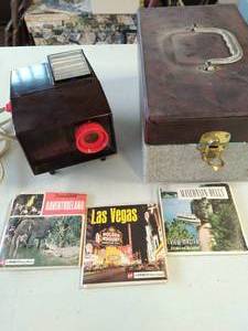 lot 678 image: Vintage View Master Electric