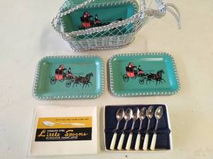 lot 681 image: Vintage Mini Trays and Demi-Tasse Spoons