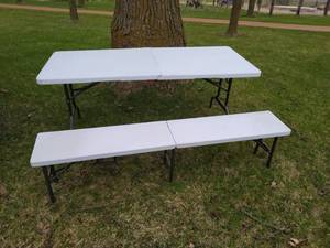 lot 712 image: Collapsible Table and Bench