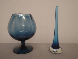 lot 52 image: Art Glass Blue Bud Vase, Blue Snifter