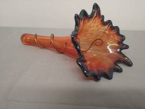 lot 55 image: Art Glass Bud  Vase Orange