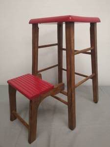 lot 68 image: Wood Step Stool