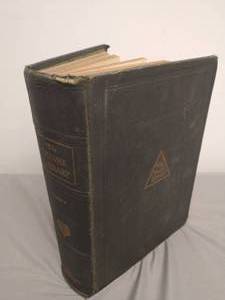 lot 71 image: Vintage Reference Book 1914