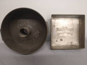 lot 76 image: Vintage Swans Down Baking Tins