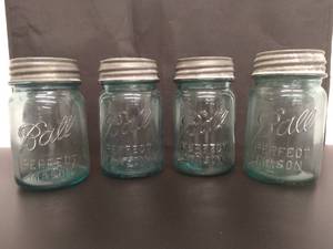 lot 84 image: Ball Perfect Mason Fruit Jars