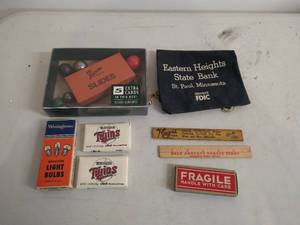 lot 125 image: Misc. Vintage Items