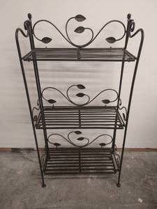 Metal Plant Stand