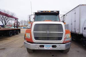 lot 1 image: 1994 Ford L9000 Triple Axel Dump Truck