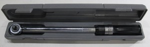 lot 849 image: Husky 39103 38 Drive Torque Wrench 0-100 FT LBS