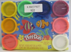 lot 922 image: Play-Doh 8-Pack Rainbow Non-Toxic Compound with 8 Colors (16 oz)