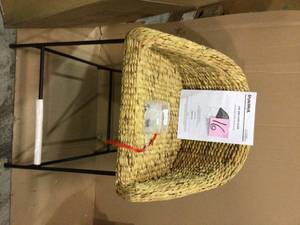 Black Metal Counter Stool with Back and Natural Seat (21.42 in. W x 34.25 in. H) Customer Returns See Pictures&nbsp